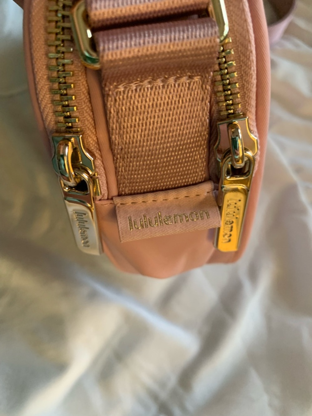 lululemon athletica Crossbody Camera Bag - Picture 5 of 8